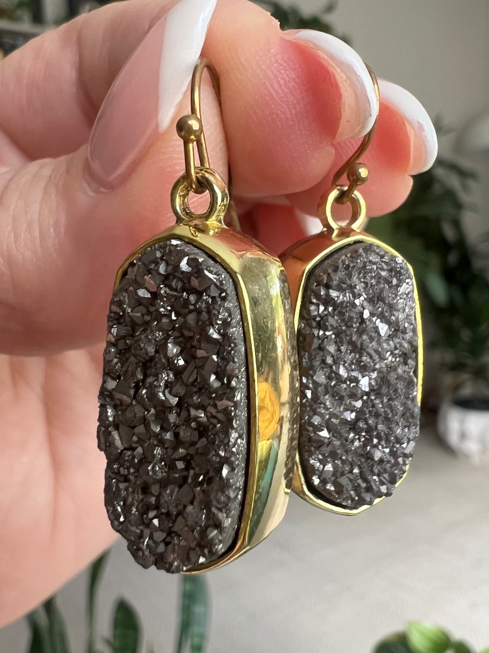 Metallic Black Druzy Stone Gold Tone Drop Earrings Statement Jewelry